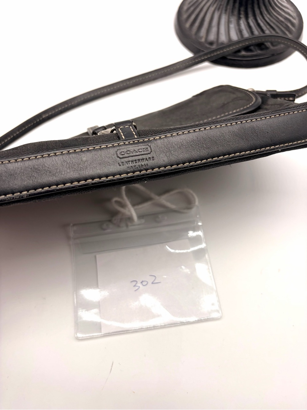 Coach Black Signature Canvas Leather Shoulder Clutch Clip Bag Small Y2K - Picture 9 of 9